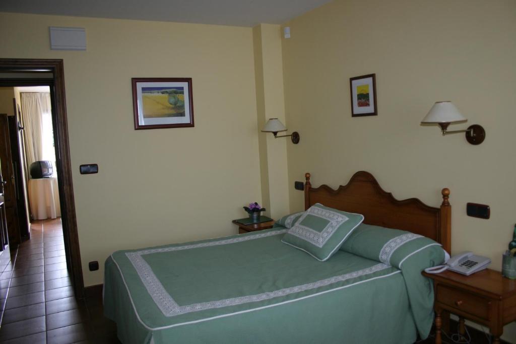 Hotel Somonte Quintes Exterior foto